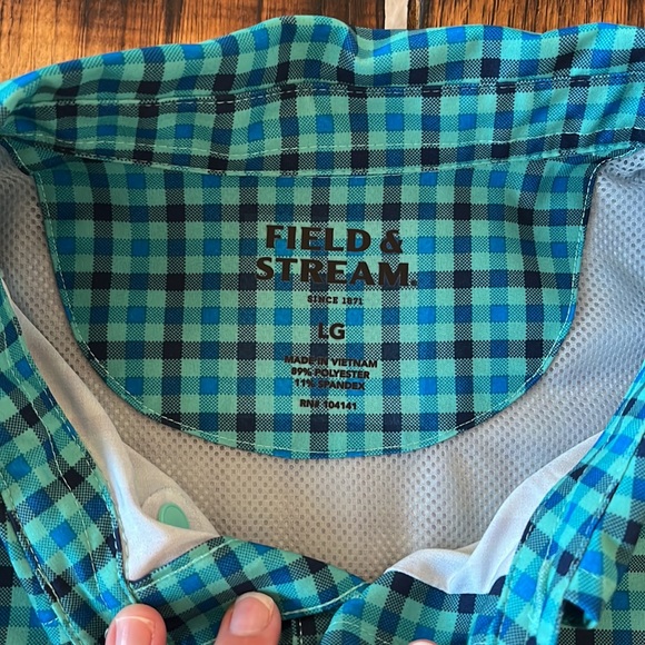 Men’s L Field and Stream Button Down shirt. - Picture 2 of 7